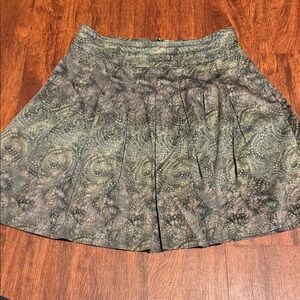 Elegant Patterned Trevan Skirt - Green and Gray